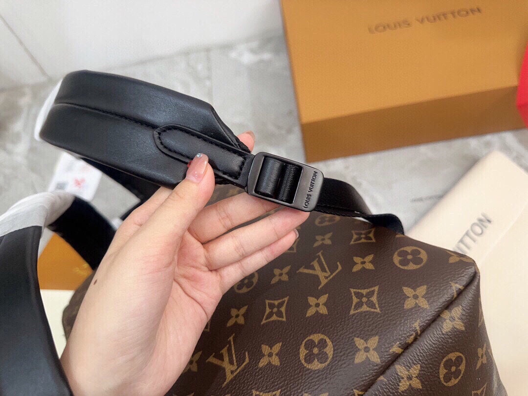 zaino LV